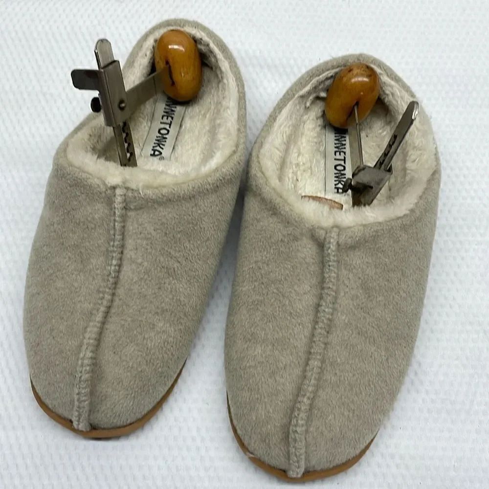 Minnetonka suede slippers mules 44771 Sherpa lined
